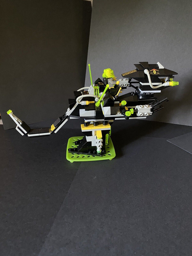 LEGO set 2152 Robo Raptor Shipping included in Toys & Games in Owen Sound - Image 2