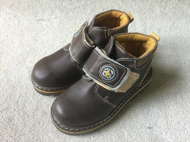 BRAND NEW - NEW LANDER LEATHER BOOT - SIZE 10 in Clothing - 4T in Hamilton - Image 2