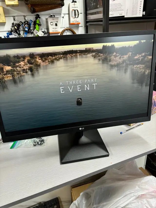 LG  24MK430H-B 24''  in Monitors in Cambridge - Image 6