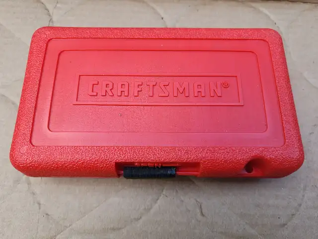 Craftsman Damaged Head Of The Bolt 5 Pc Extractor Set New in Hand Tools in Windsor Region - Image 10