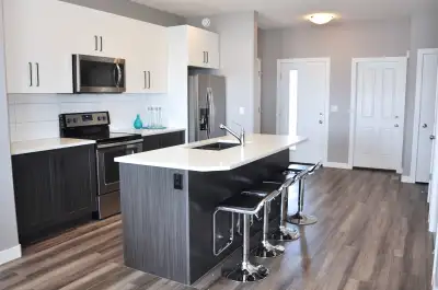 3 Bedroom, 2.5 Bath Townhouse FOR RENT in Blackfalds