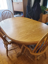 Kitchen Table/Dinning Table
