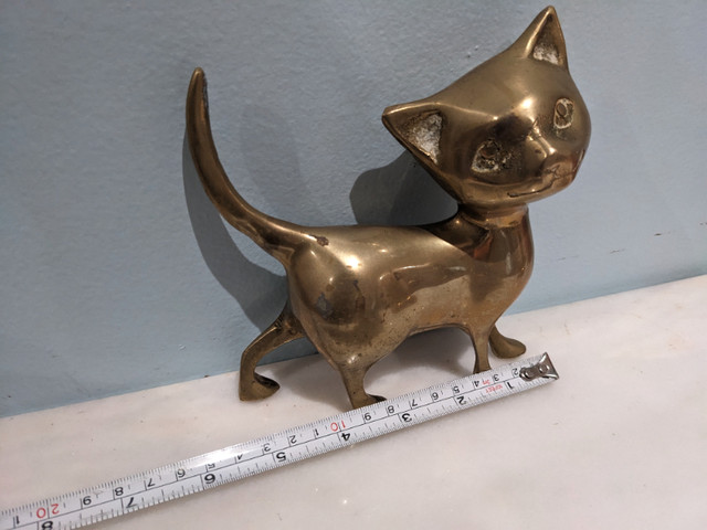 Vintage Korean brass cat family of three figurines in Arts & Collectibles in City of Toronto - Image 4