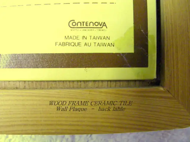 Ceramic Wall/Desk Plaque, wood frame: gear in brain…before mouth in Home Décor & Accents in City of Toronto - Image 6