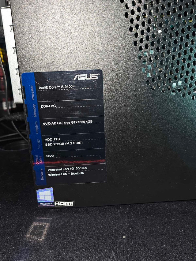 ASUS ROG Intel Core i5-9400F 16GB/NDVIDIA GeForce GTX 1650 dans Ordinateurs de bureau  à Saint-Jean-sur-Richelieu - Image 3