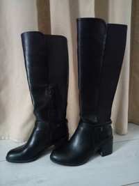 Womens Black Boots size 5.5