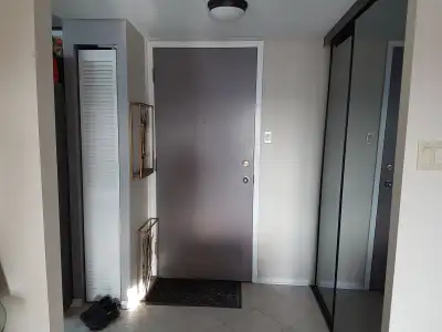 960 Teron Road-Spacious 2 Bedroom + Den Apartment for Rent