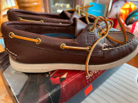 Unisex Sperry casual shoe