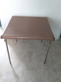 Samsonite card table and chairs - vintage
