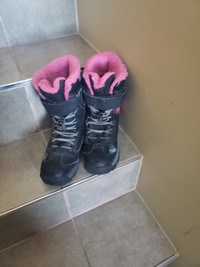 Winter boots size 6 in great condition