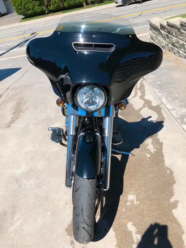 2014 Harley-Davidson FLHX Street Glide in Street, Cruisers & Choppers in Kamloops - Image 4