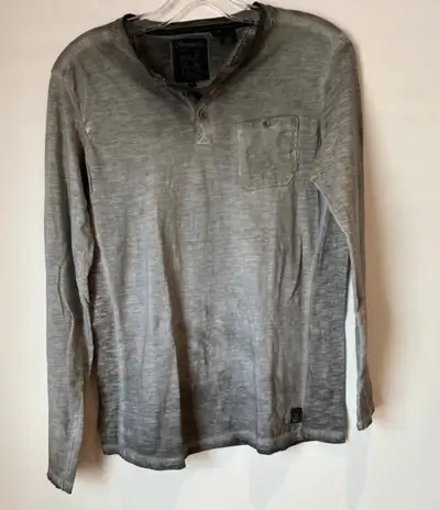 Rumars men's shirt, size medium, View more