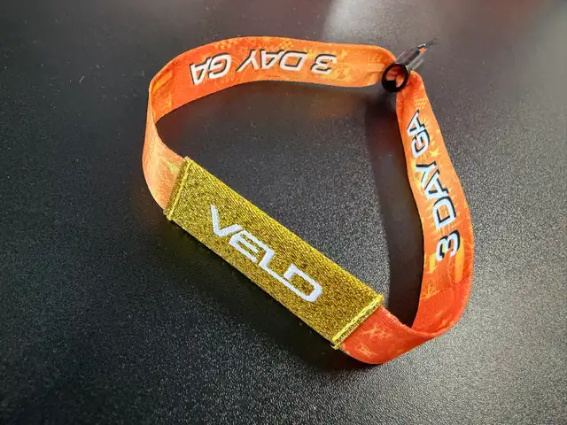 VELD Sunday 220$ wristband one day of mybthree day pass