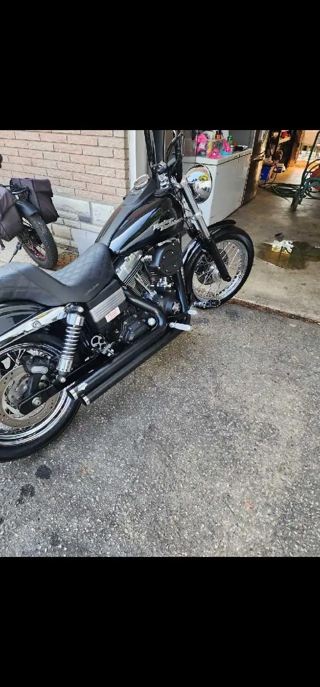 dyna street bob 2006 in Street, Cruisers & Choppers in Kitchener / Waterloo - Image 4