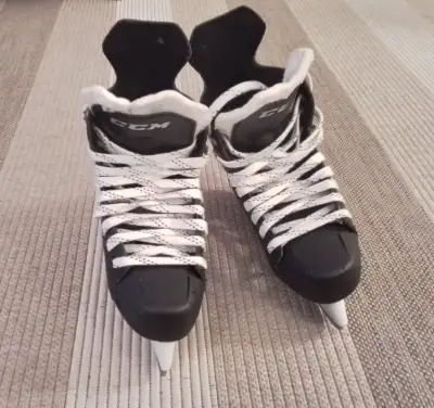 NEW Skates  (size 3), View more