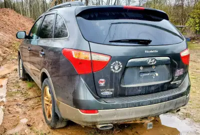 NEEDS TO BE TOWED. Only cause the back brakes are gone and it is very unsafe to drive that way. Insp...