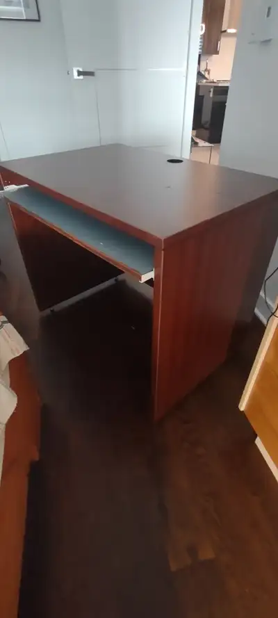 Bureau de travail avec tablette clavier, View more