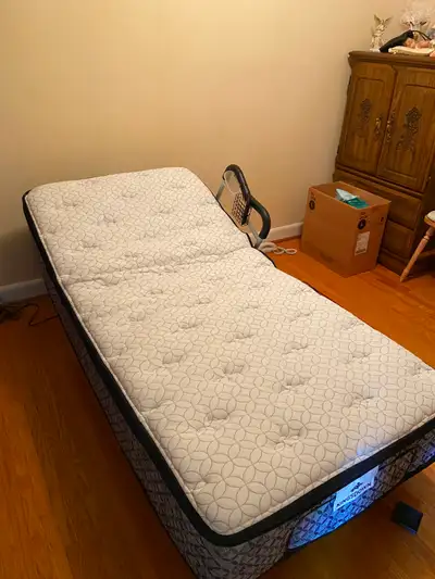 Kingsdown Baroness TwinXL Electric Adjustable Bed w/Matress, View more