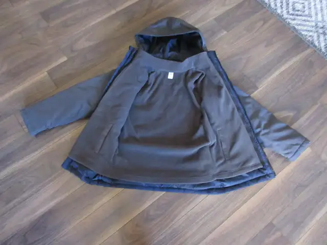 Old Navy Size Youth Large (10/12) "3 in 1" Jacket in Kids & Youth in Edmonton - Image 5