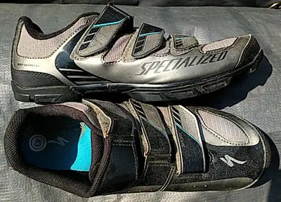 Cycling shoes men's EU43 US9.5  cash or trade  - flexible meetup, View more