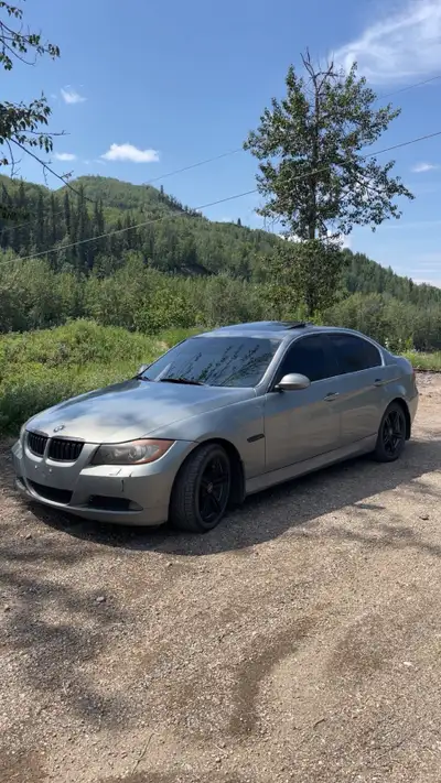 08 BMW 3 series with 3.0L twin turbo, Looking to sell as I have 3 vehicles already, Two new front sh...