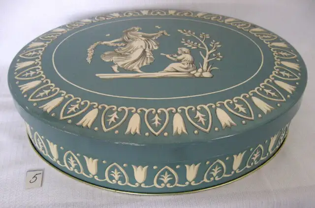 CONTENANT BISCUIT  METAL VINTAGE COOKIE TIN CONTAINERS AU CHOIX in Arts & Collectibles in West Island - Image 6