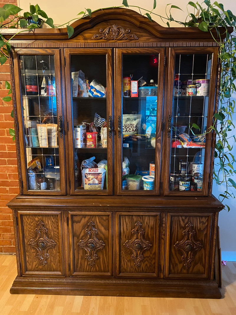 Early 20th Century Display Case / Hutch Buffets et vaisseliers
