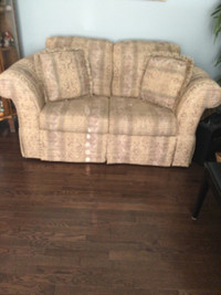 Free - Loveseat