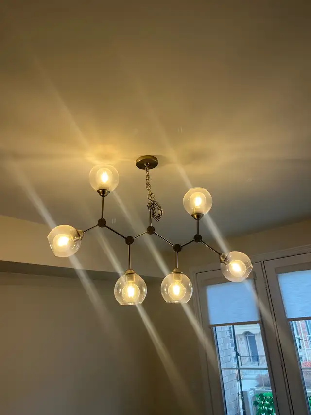 Modern Chandelier - Great condition with 6 working LED bulbs in Indoor Lighting & Fans in City of Toronto - Image 2