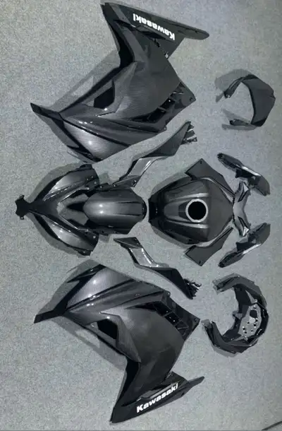 Fits 2013–2017 Ninja 300 Carbon fiber look (printed design, not real carbon) Condition: 100% brand n...