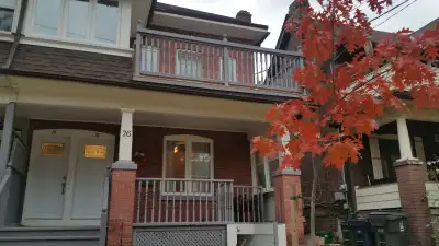 Open house Sat. 1-3pm Leslieville 2BR+ Den July 1st or Aug 1st