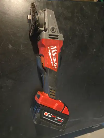 Angle Ginder M18 Milwaukee & 5 amp battery, View more