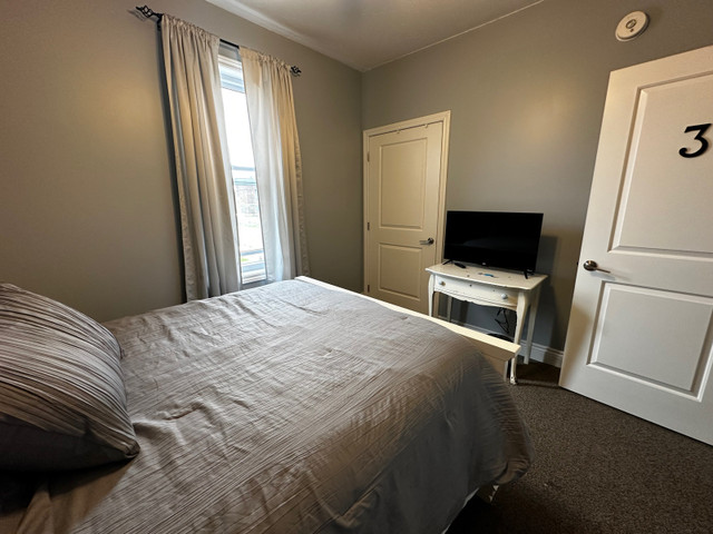 Room for rent for the summer. in Room Rentals & Roommates in Pembroke - Image 2