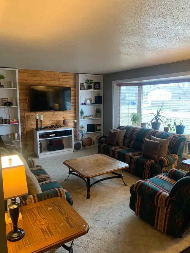 3 bedroom detached house for sale in Houses for Sale in Meadow Lake - Image 5