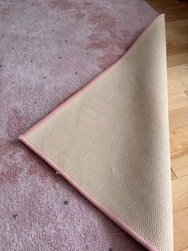 IKEA pink rug/carpet526670146831001602