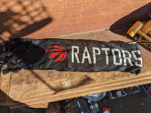 Coors light Raptors scarf in Other in St. Catharines