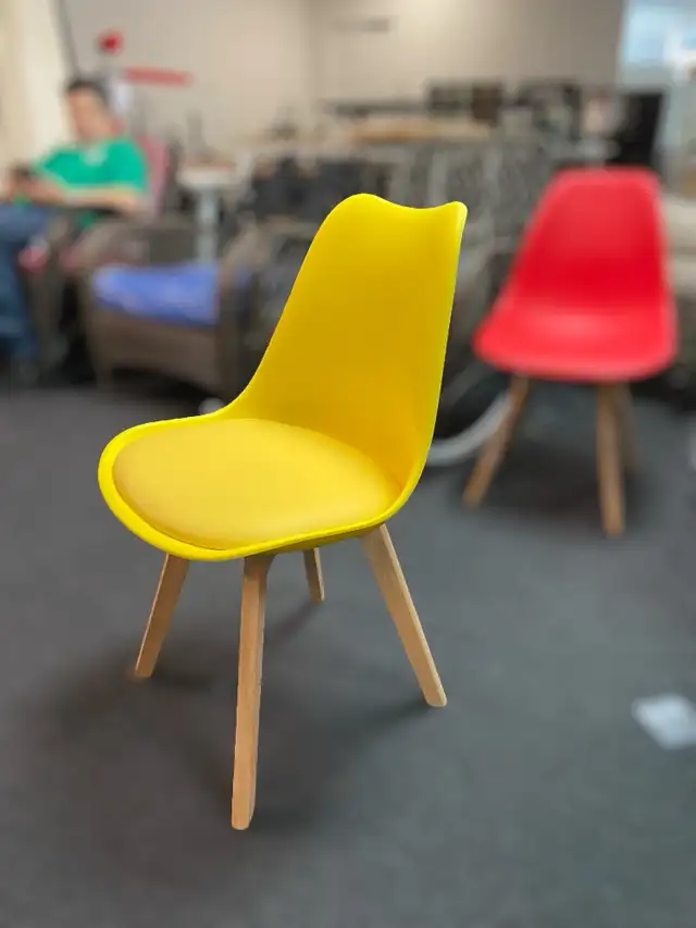 Fast food restaurant Beech wood legs dining chair,  9 colors  in Chairs & Recliners in Markham / York Region - Image 8