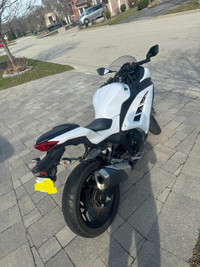 Kawasaki ninja C300 On sale