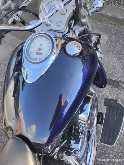 chrome impeccable aluminium brossé de la fourche impeccable pneus neufs $600 régulateur rectifier ne...