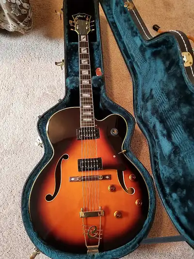 Clean and solid Plays and sounds great New Flatwound strings Seymour Duncan original Humbucker picku...