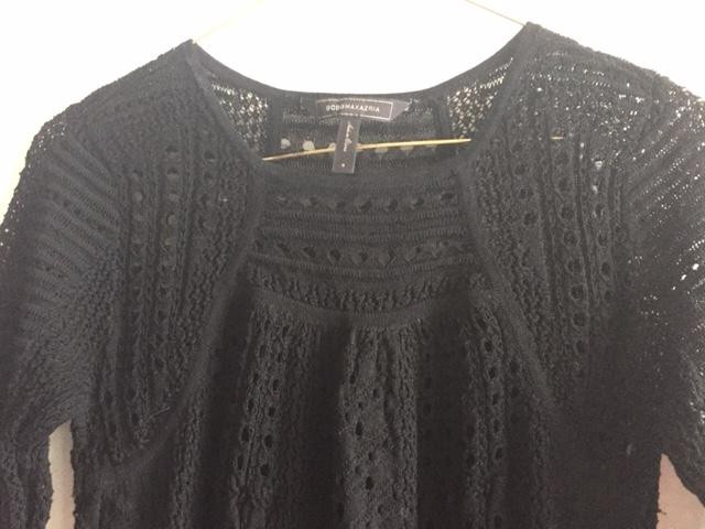 BCBG Maxazria black Crochet long sleeve blouse top  size Small in Women's - Tops & Outerwear in City of Toronto - Image 4