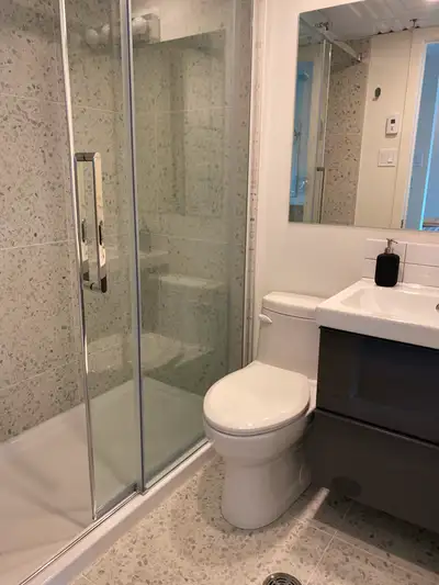 Studio tout inclus a louer a Montréal : incluant électroménagers, Ascenseur, chauffage et air climat...