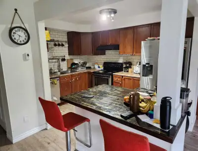 Townhouse for rent in waterloo prime location. 4 bedroom and 2.5 washroom. 2 Car parking available t...