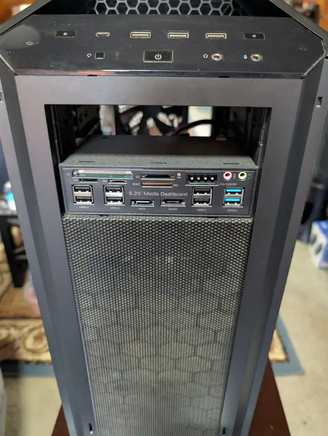 Cooler Master MC500 Tower ATX Case in System Components in St. Catharines - Image 6