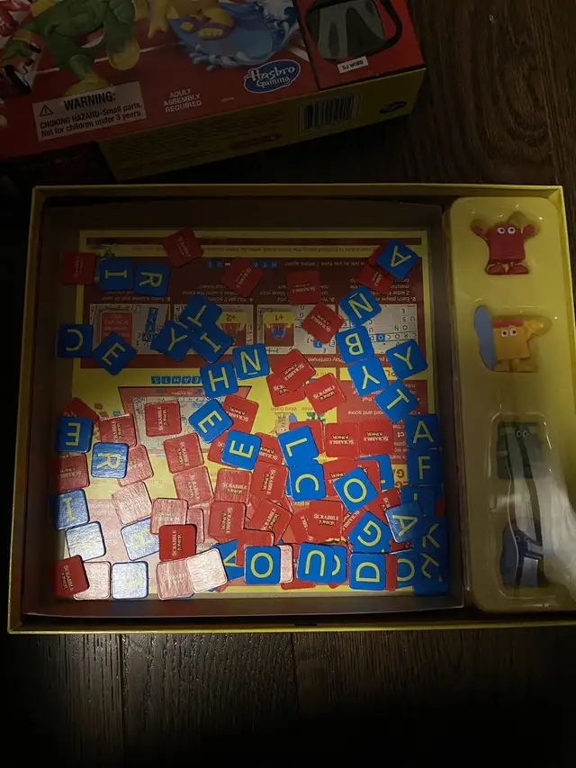 Like new never used Scrabble Junior Board Hame l63735877106177122
