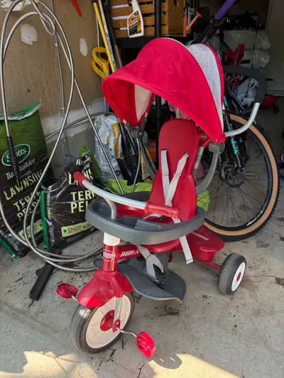 Radio Flyer 4-in-1 Deluxe Tricycle with Canopy – Red, View more