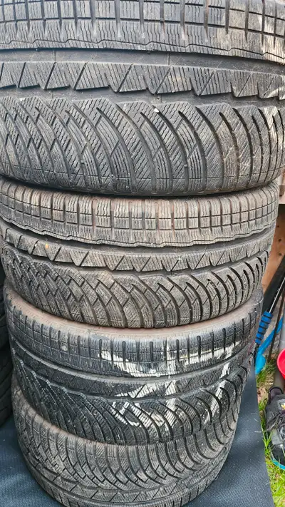 selling four Michelin Pilot alpin PA4 winter for $750. tires have no patch or repair. 275/35/19 X 2...