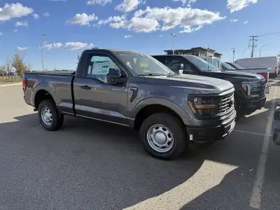 Selling the Brand new wheels and tires off my 2025 F150 265/70R17 The tires have literally 15kms on...