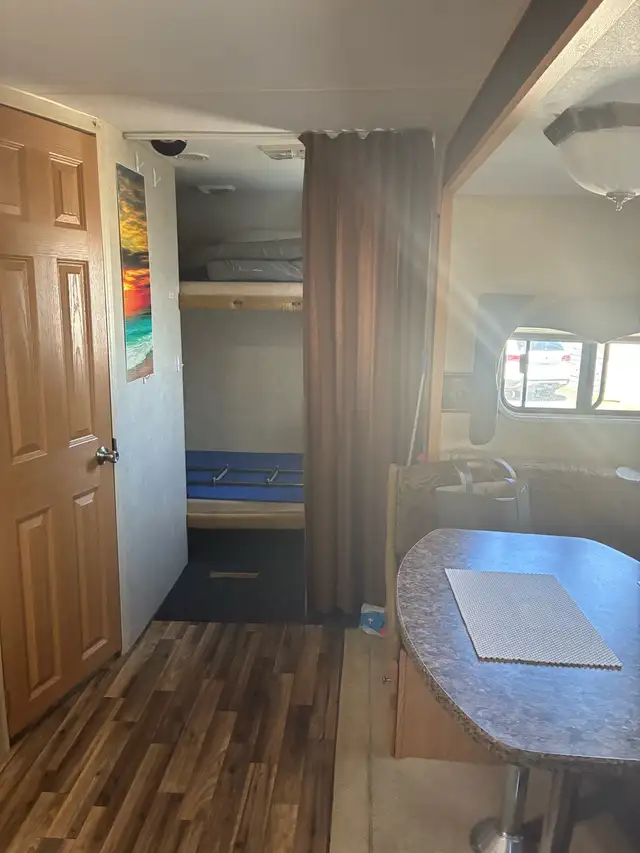 32 ft travel trailer dans Caravanes classiques dans Calgary - Image 7