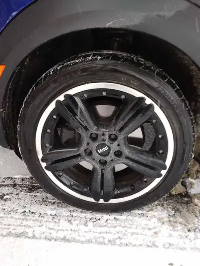 2024 Achilles Street Hawk radials size 225/45 ZR 18 I have used 9,000 km's of tread plenty of life l...